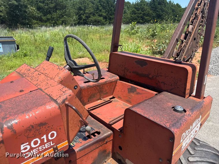 image for item FC4027 Ditch Witch 5010DD trencher