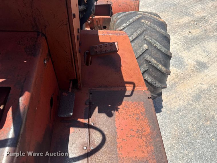image for item FC4027 Ditch Witch 5010DD trencher