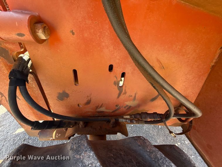 image for item FC4027 Ditch Witch 5010DD trencher