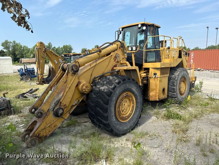 2002 Caterpillar 988G wheel loader
