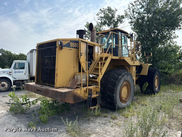 image for item FC4037 2002 Caterpillar 988G wheel loader