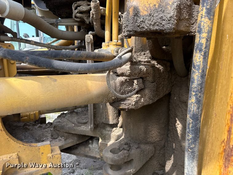image for item FC4037 2002 Caterpillar 988G wheel loader