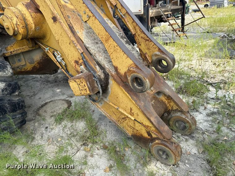 image for item FC4037 2002 Caterpillar 988G wheel loader