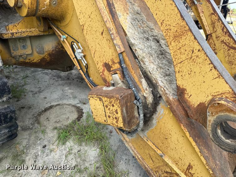 image for item FC4037 2002 Caterpillar 988G wheel loader
