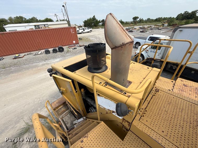 image for item FC4037 2002 Caterpillar 988G wheel loader