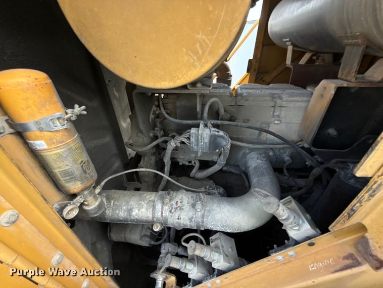 image for item FC4037 2002 Caterpillar 988G wheel loader