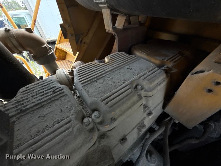 image for item FC4037 2002 Caterpillar 988G wheel loader