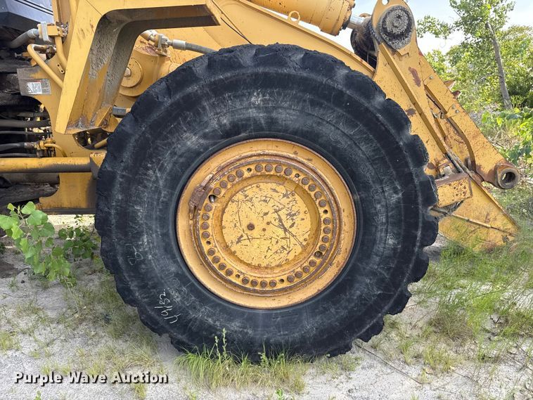 image for item FC4037 2002 Caterpillar 988G wheel loader