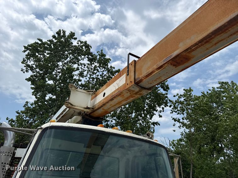image for item FC4040 1979 Ford LT9000 crane truck