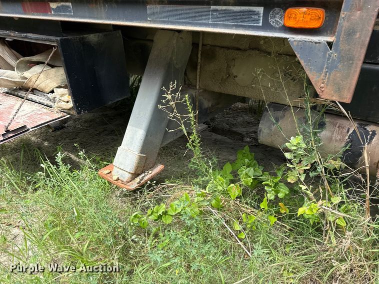 image for item FC4040 1979 Ford LT9000 crane truck