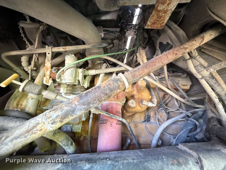image for item FC4040 1979 Ford LT9000 crane truck