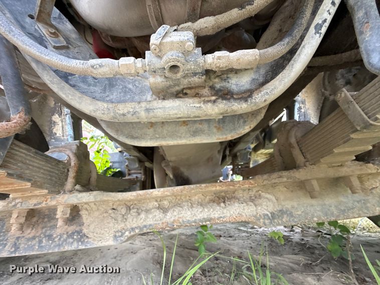 image for item FC4040 1979 Ford LT9000 crane truck