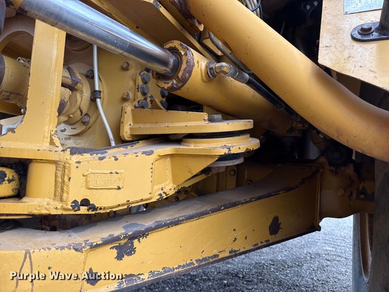 image for item FC4079 2005 Caterpillar 725 articulated haul truck