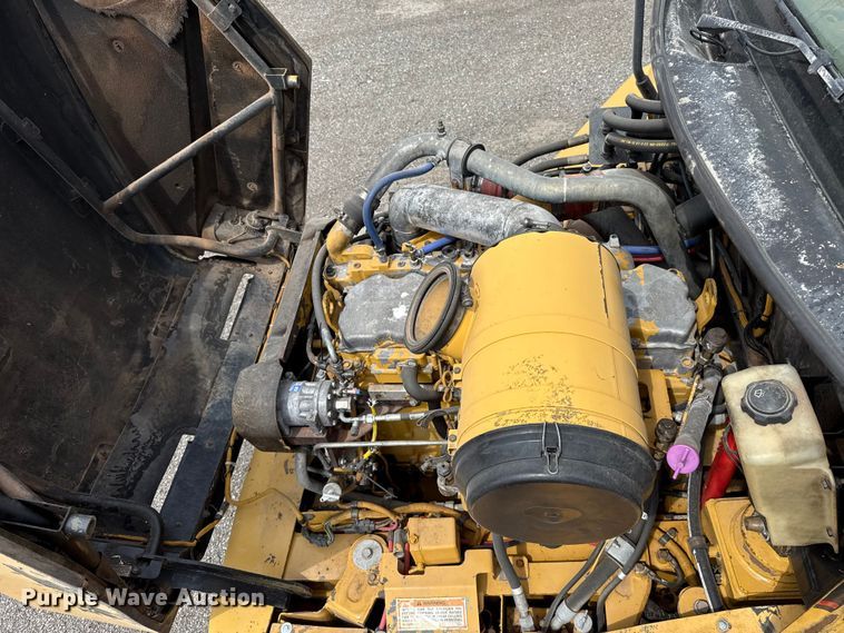image for item FC4079 2005 Caterpillar 725 articulated haul truck
