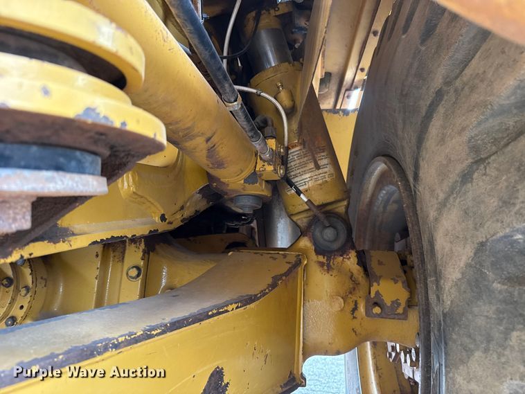 image for item FC4079 2005 Caterpillar 725 articulated haul truck