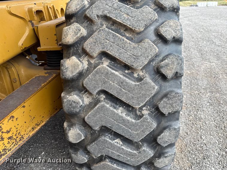 image for item FC4079 2005 Caterpillar 725 articulated haul truck
