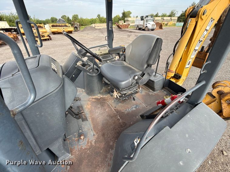 image for item FC4080 John Deere 310G backhoe