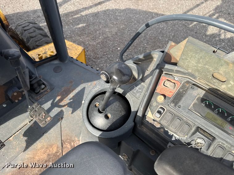 image for item FC4080 John Deere 310G backhoe