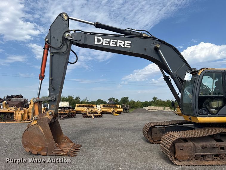 image for item FC4082 2013 John Deere 350G LC excavator