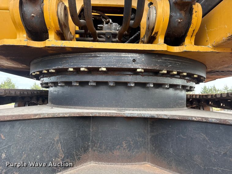 image for item FC4082 2013 John Deere 350G LC excavator