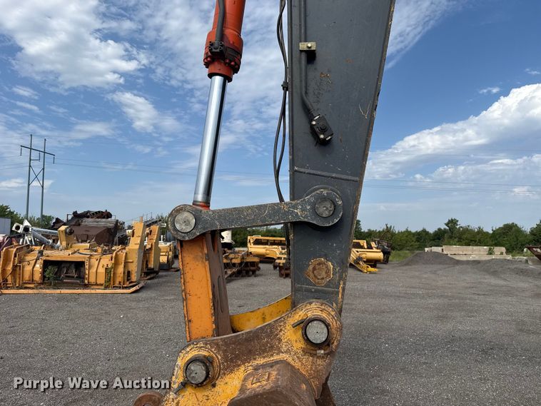 image for item FC4082 2013 John Deere 350G LC excavator