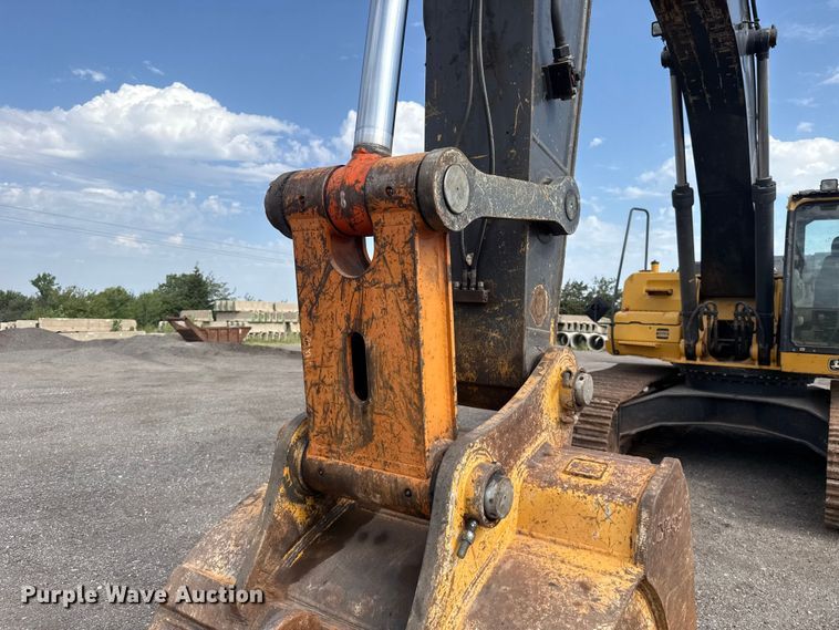 image for item FC4082 2013 John Deere 350G LC excavator