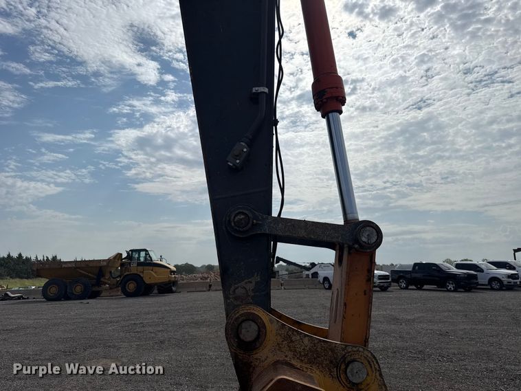 image for item FC4082 2013 John Deere 350G LC excavator