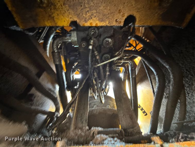 image for item FC4082 2013 John Deere 350G LC excavator