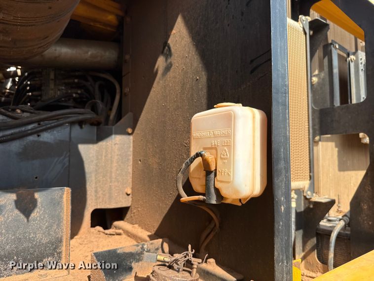 image for item FC4082 2013 John Deere 350G LC excavator