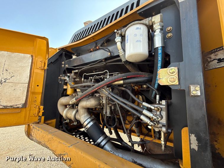 image for item FC4082 2013 John Deere 350G LC excavator