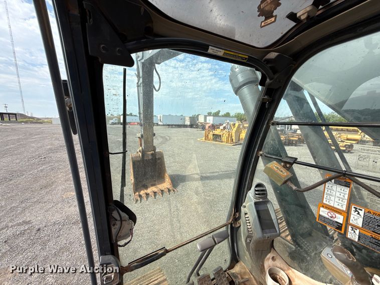 image for item FC4082 2013 John Deere 350G LC excavator