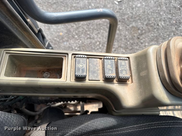 image for item FC4082 2013 John Deere 350G LC excavator