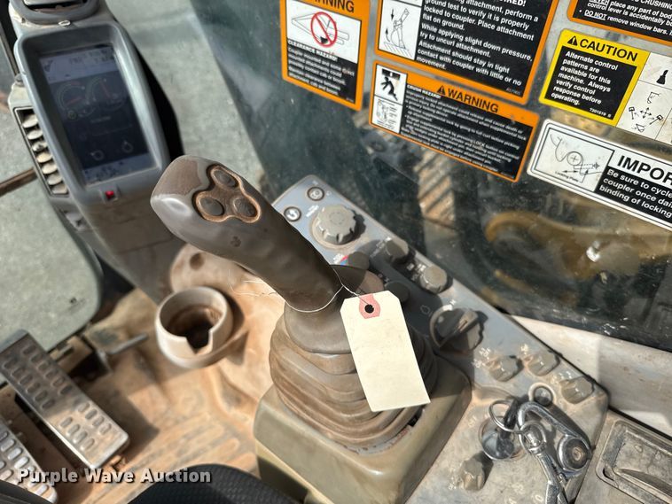 image for item FC4082 2013 John Deere 350G LC excavator