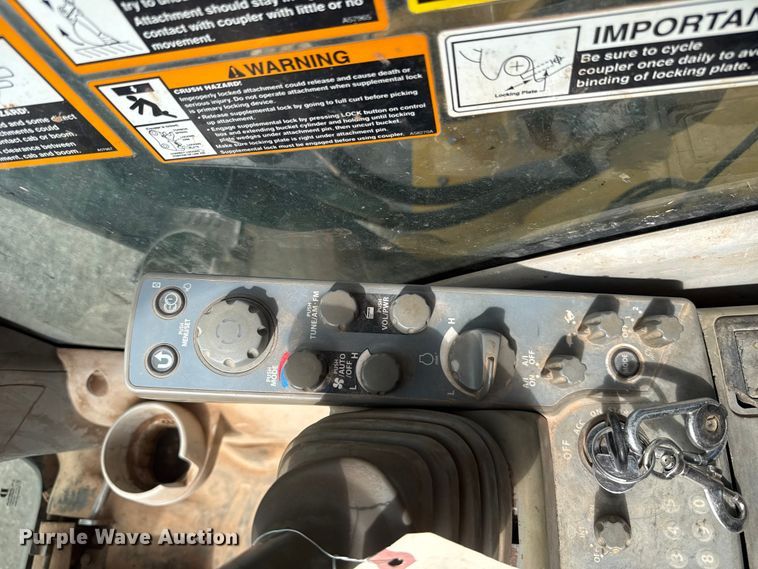 image for item FC4082 2013 John Deere 350G LC excavator
