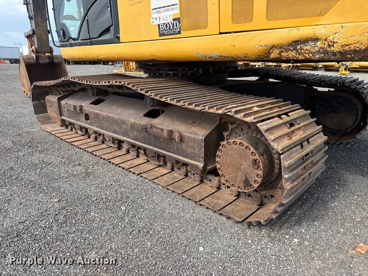 image for item FC4082 2013 John Deere 350G LC excavator