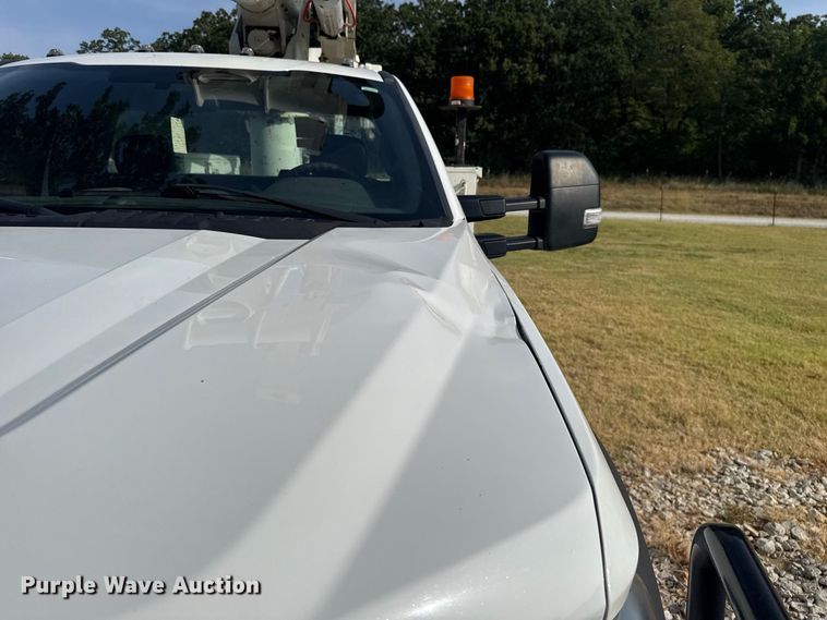 image for item FC4116 2022 Ford F550 Super Duty bucket truck