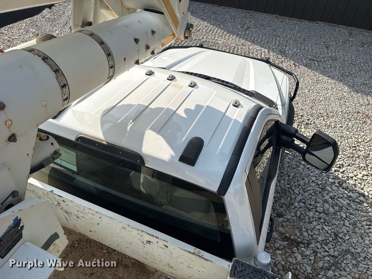 image for item FC4116 2022 Ford F550 Super Duty bucket truck