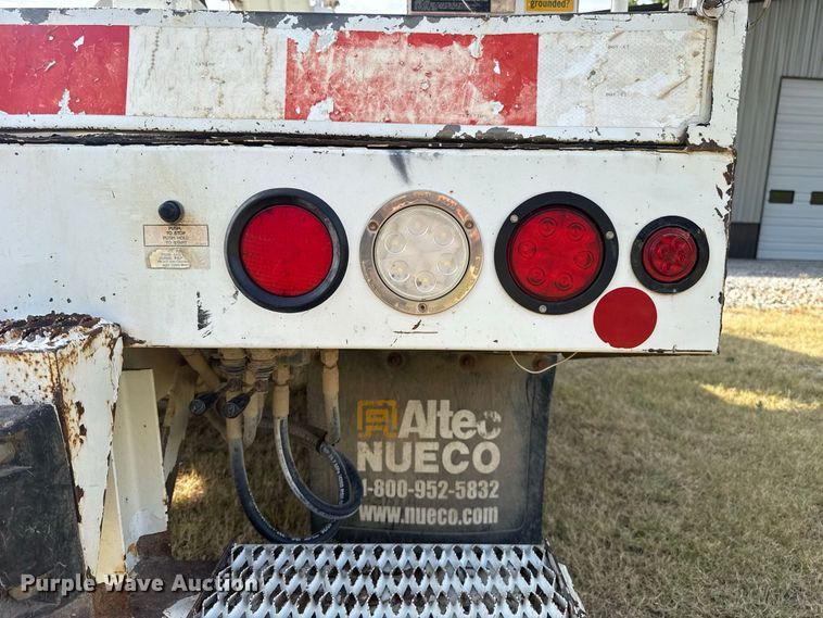 image for item FC4116 2022 Ford F550 Super Duty bucket truck