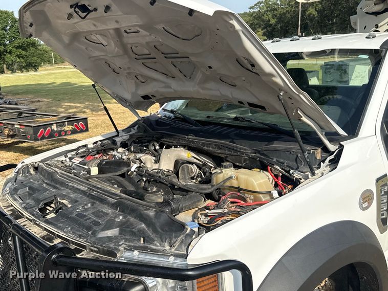 image for item FC4116 2022 Ford F550 Super Duty bucket truck
