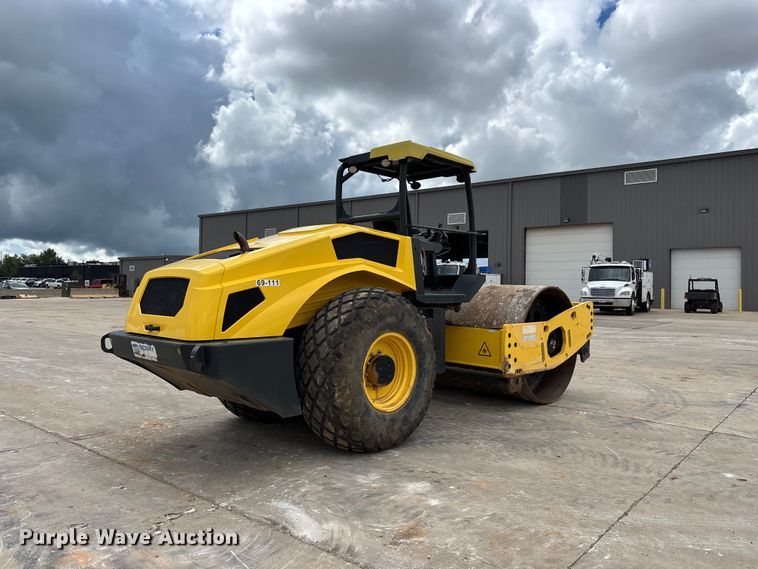 image for item FG0417 2017 Bomag BW 213 DH-5 single drum vibratory roller
