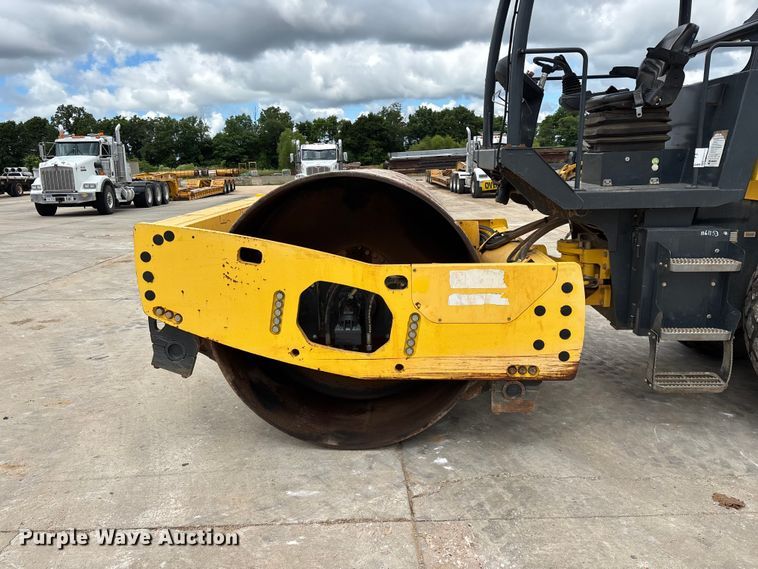 image for item FG0417 2017 Bomag BW 213 DH-5 single drum vibratory roller