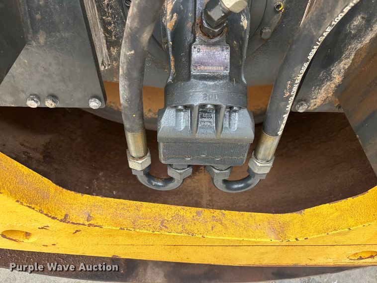 image for item FG0417 2017 Bomag BW 213 DH-5 single drum vibratory roller