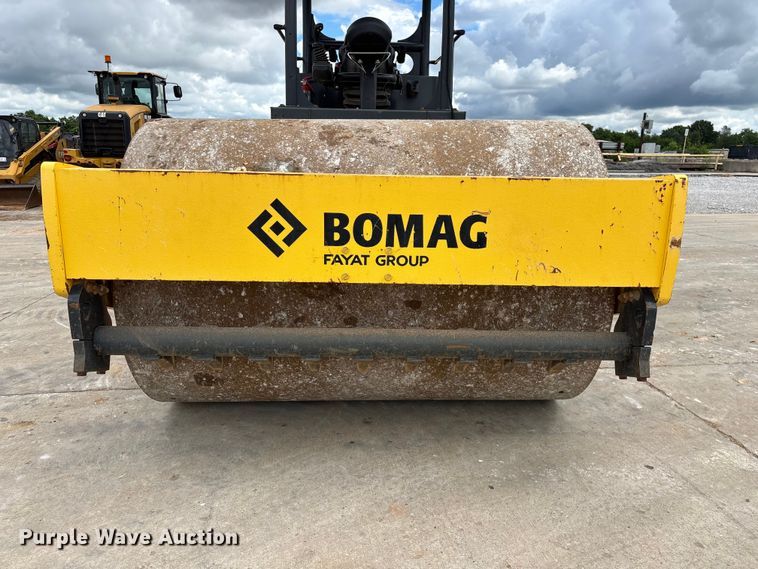 image for item FG0417 2017 Bomag BW 213 DH-5 single drum vibratory roller