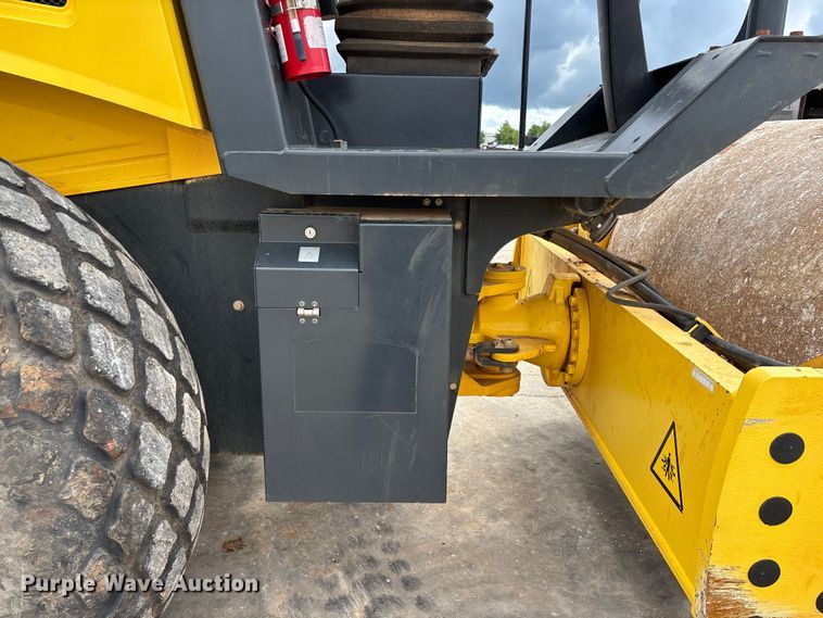 image for item FG0417 2017 Bomag BW 213 DH-5 single drum vibratory roller