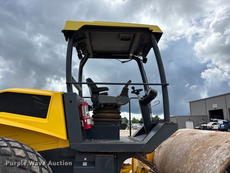image for item FG0417 2017 Bomag BW 213 DH-5 single drum vibratory roller