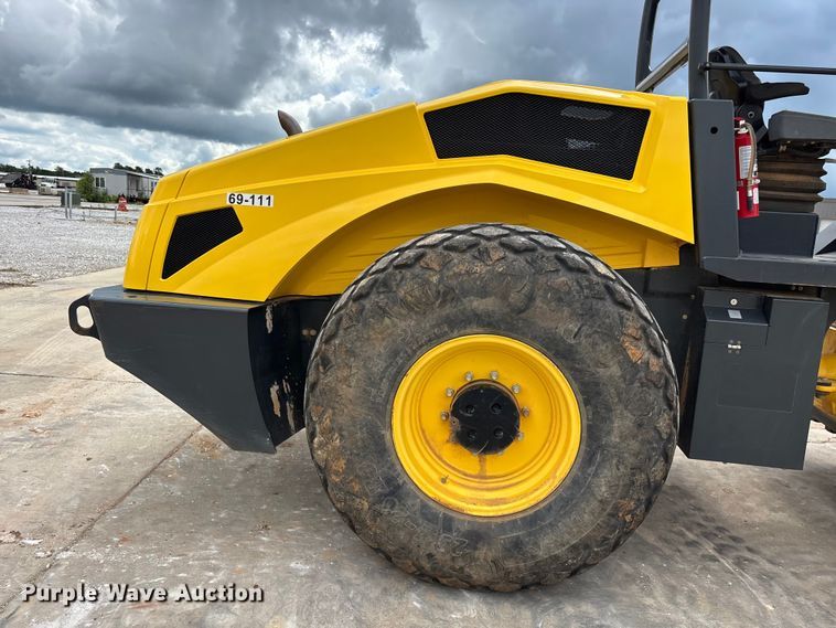 image for item FG0417 2017 Bomag BW 213 DH-5 single drum vibratory roller
