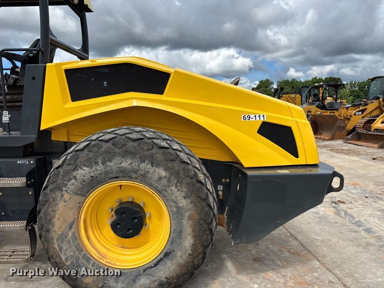 image for item FG0417 2017 Bomag BW 213 DH-5 single drum vibratory roller