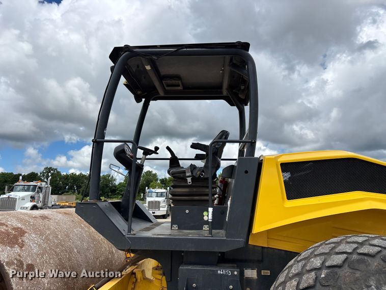 image for item FG0417 2017 Bomag BW 213 DH-5 single drum vibratory roller