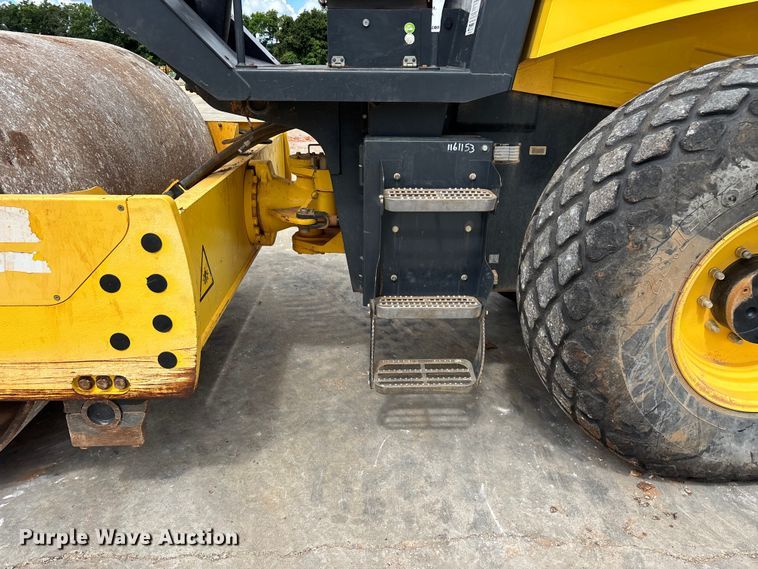 image for item FG0417 2017 Bomag BW 213 DH-5 single drum vibratory roller