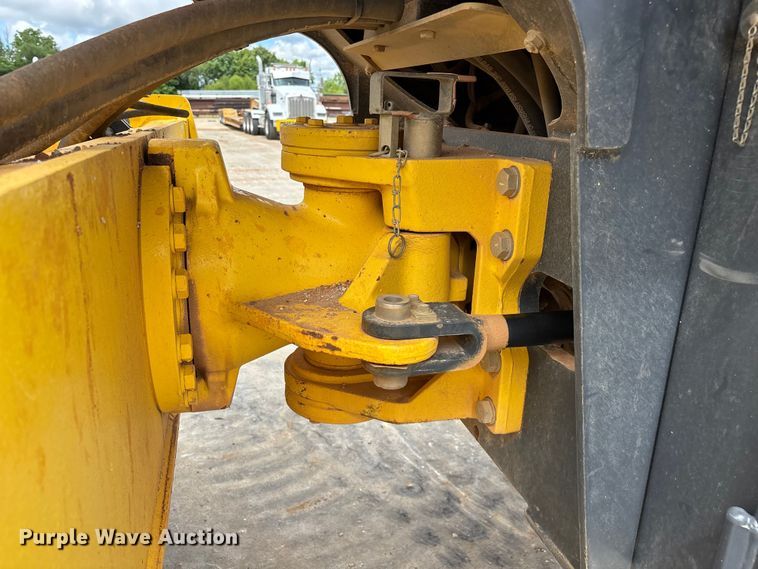 image for item FG0417 2017 Bomag BW 213 DH-5 single drum vibratory roller